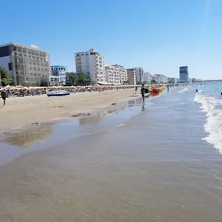 Rezidenca Hasanaj 22 * Дуррес